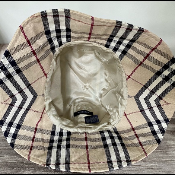 Burberry Bucket Hat. NWOT - Picture 3 of 5